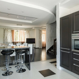 Продажа 4-комн квартиры на вторичном рынке ул Береговая,  д. 18,  к. 1