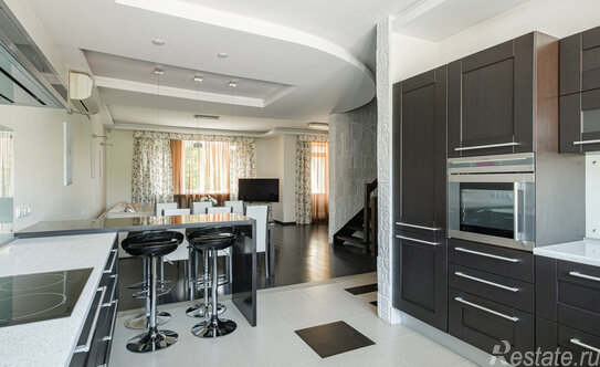 Продажа 4-комн квартиры на вторичном рынке ул Береговая,  д. 18,  к. 1