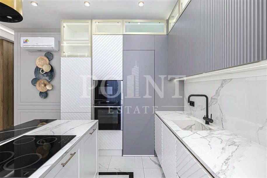 Продажа 3-комн квартиры на вторичном рынке Мантулинская улица, 9к5