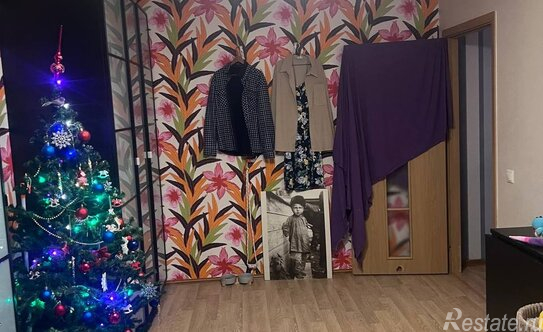 Продажа 2-комн квартиры на вторичном рынке Мебельная улица,  д. 35 к2