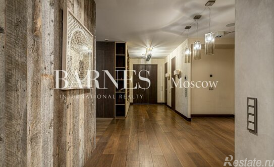 Продажа 4-комн квартиры на вторичном рынке Хилков переулок,  д. 1