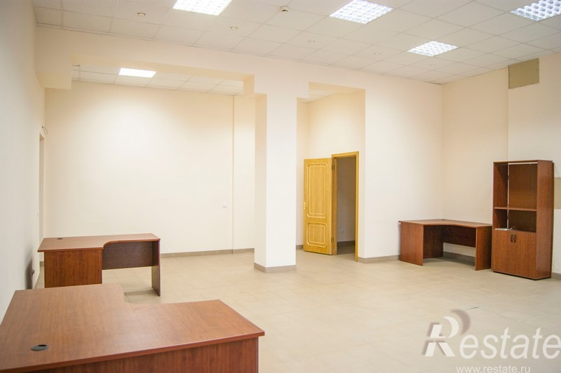 Аренда торгового помещения 1я линия В.О.,  д. 28