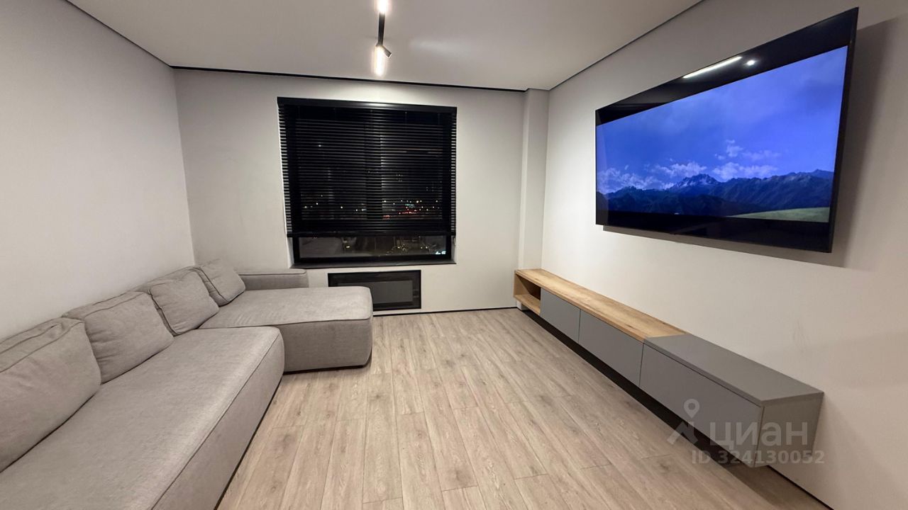 Продажа 4-комн квартиры на вторичном рынке Полярная улица, 27к1