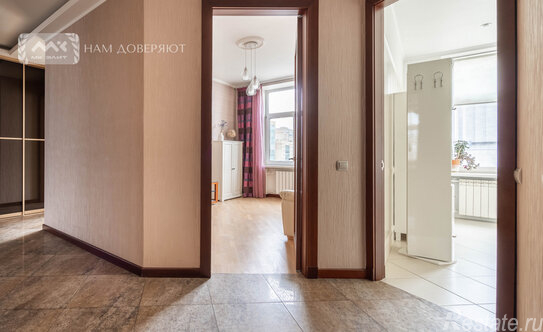 Продажа 4-комн квартиры на вторичном рынке Бассейная ул,  д. 27