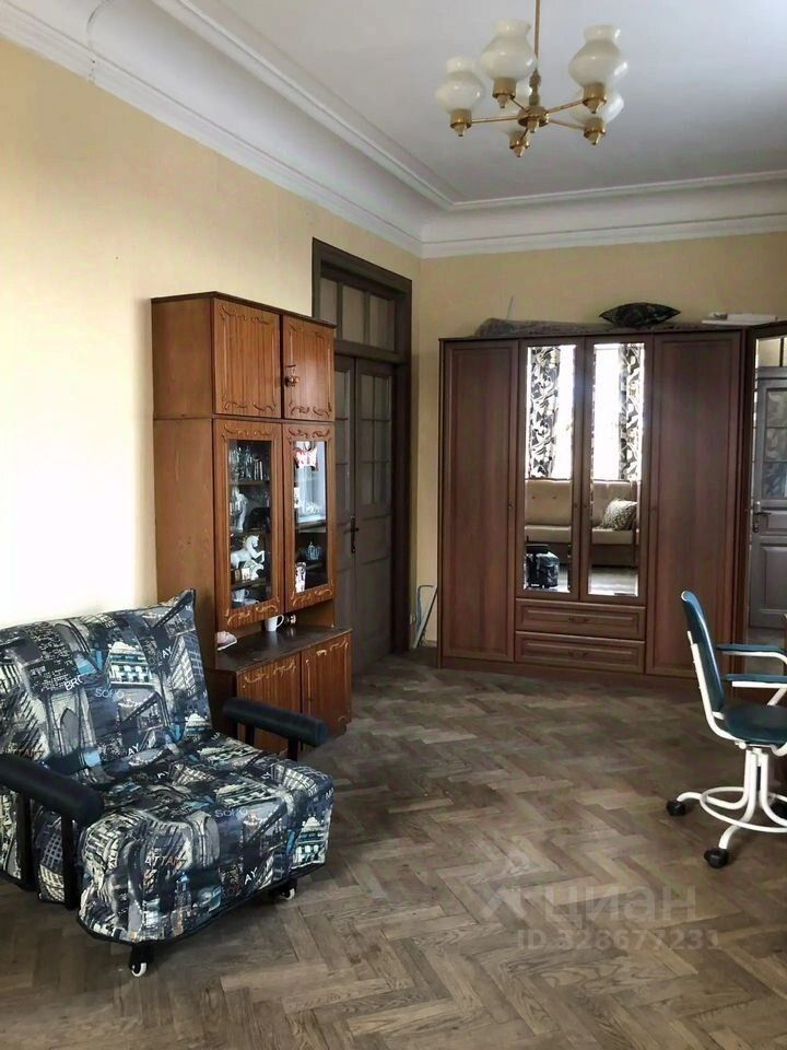 Продажа 4-комн квартиры на вторичном рынке Серпуховская улица, 48