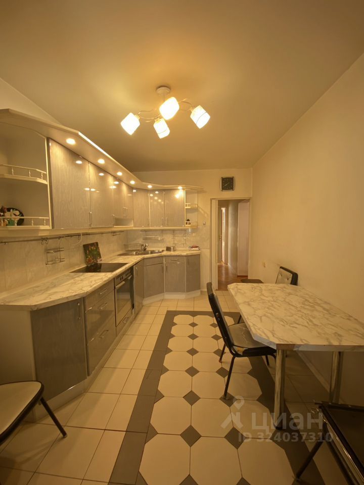 Продажа 3-комн квартиры на вторичном рынке Оршанская улица, 9