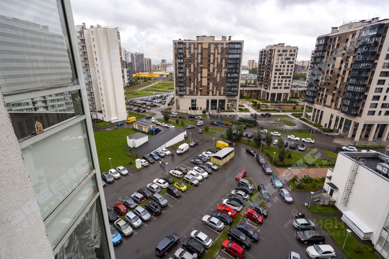 Продажа 1-комн квартиры на вторичном рынке Союзный проспект, 4