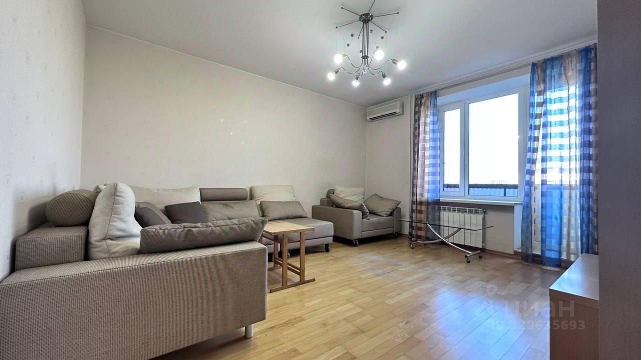 Продажа 4-комн квартиры на вторичном рынке улица Веденеева, 8к1