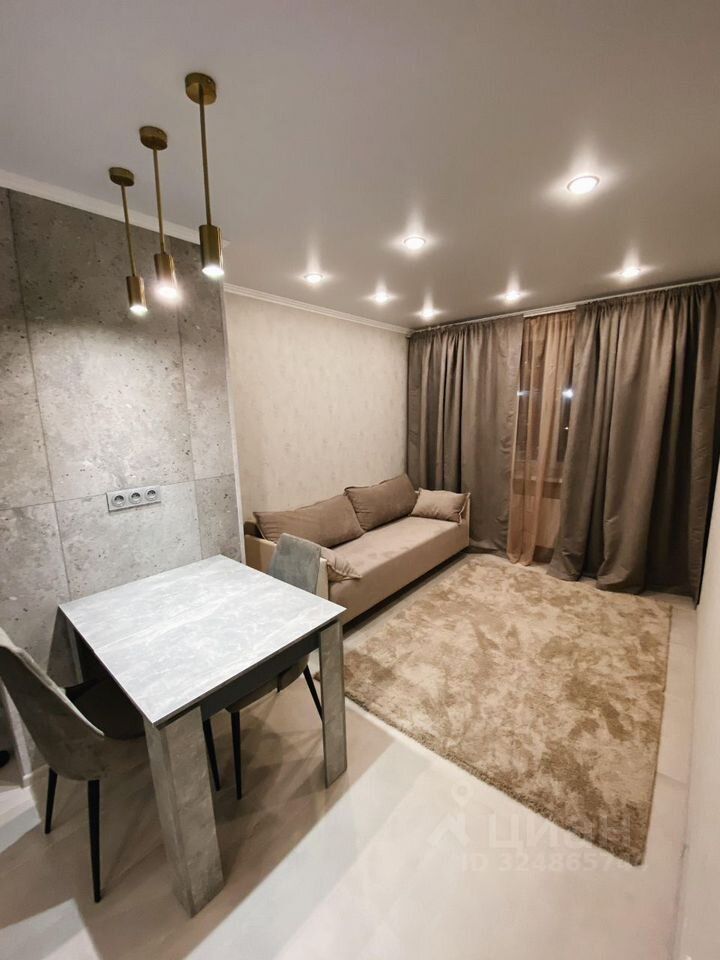 Продажа 2-комн квартиры на вторичном рынке Мурино, улица Шувалова, 22к1