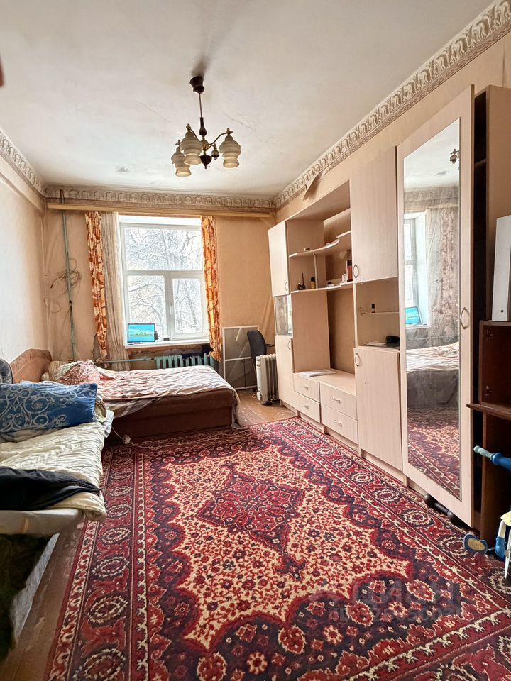Продажа 2-комн квартиры на вторичном рынке Волхов, Волховский проспект, 39