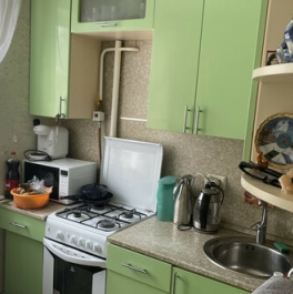 Продажа 2-комн квартиры на вторичном рынке Холодово, Коммунистическая улица,  д. 13