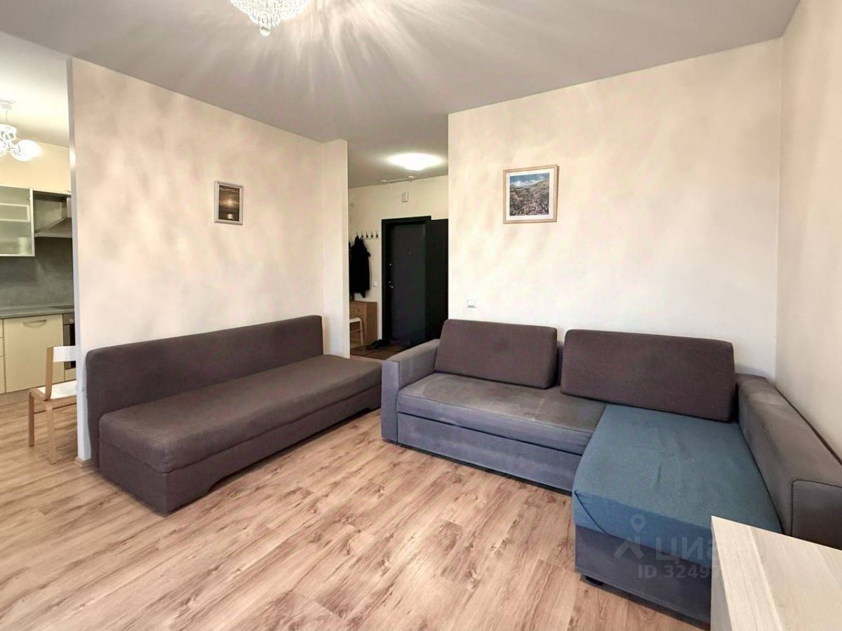 Продажа 1-комн квартиры на вторичном рынке Шуваловский проспект, 74к1