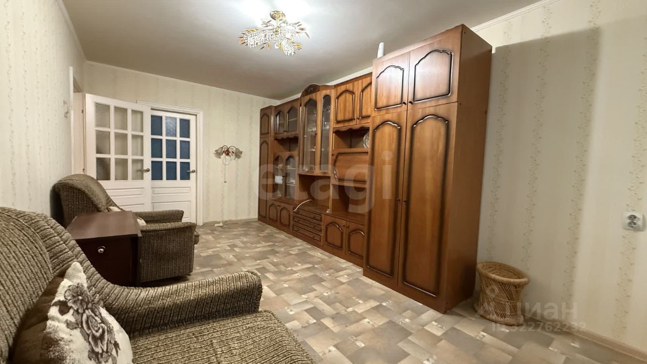 Продажа 2-комн квартиры на вторичном рынке Кириши, проспект Ленина, 17В