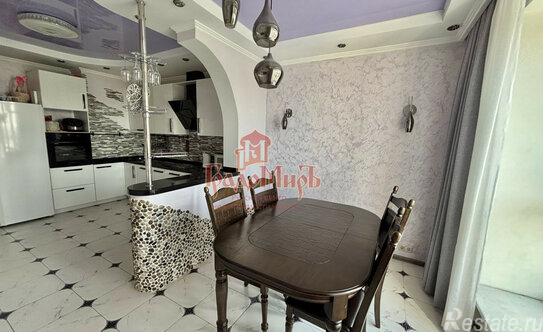 Продажа 3-комн квартиры на вторичном рынке микрорайон Инессы Арманд, Набережная улица,  д. 2А