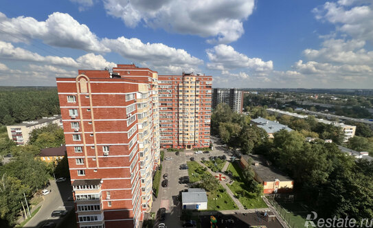 Продажа 3-комн квартиры на вторичном рынке улица Дзержинского,  д. 6