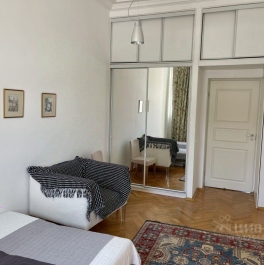 Продажа 3-комн квартиры на вторичном рынке Глинищевский переулок,  д. 5/7