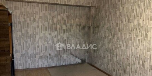 3-комн квартира улица Паршина,  д. 17