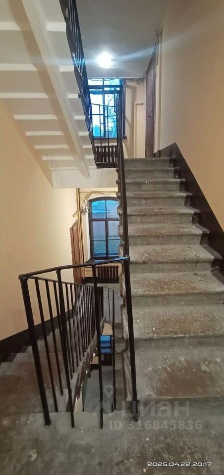Продажа комнаты Загородный проспект, 42
