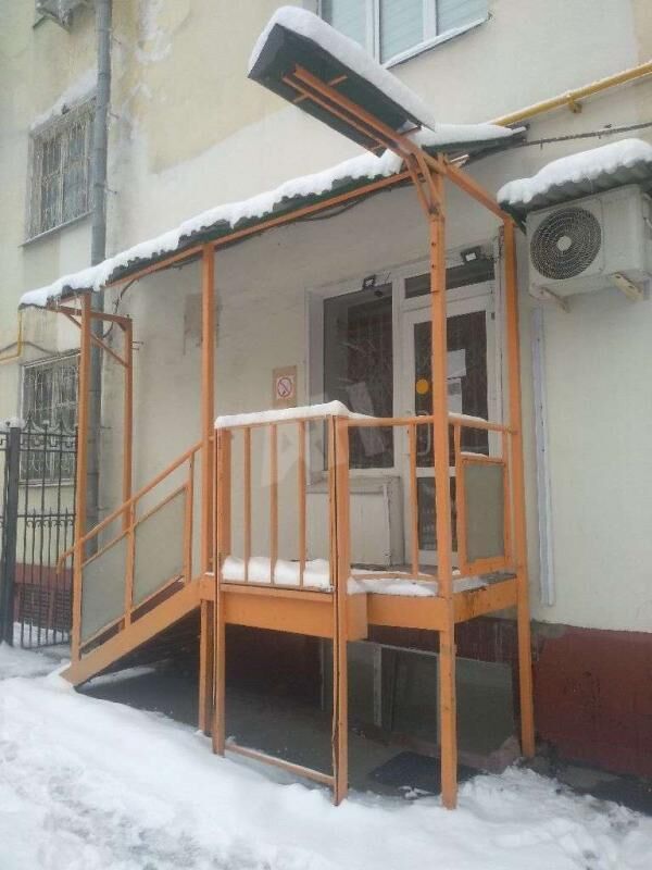 Аренда отдельного здания Большой Овчинниковский пер,  д. 12