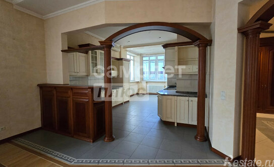 Продажа 5-комн квартиры на вторичном рынке Ломоносовский пр-кт,  д. 7 к5