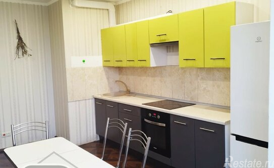 Продажа 3-комн квартиры на вторичном рынке Южный, улица Фадеева