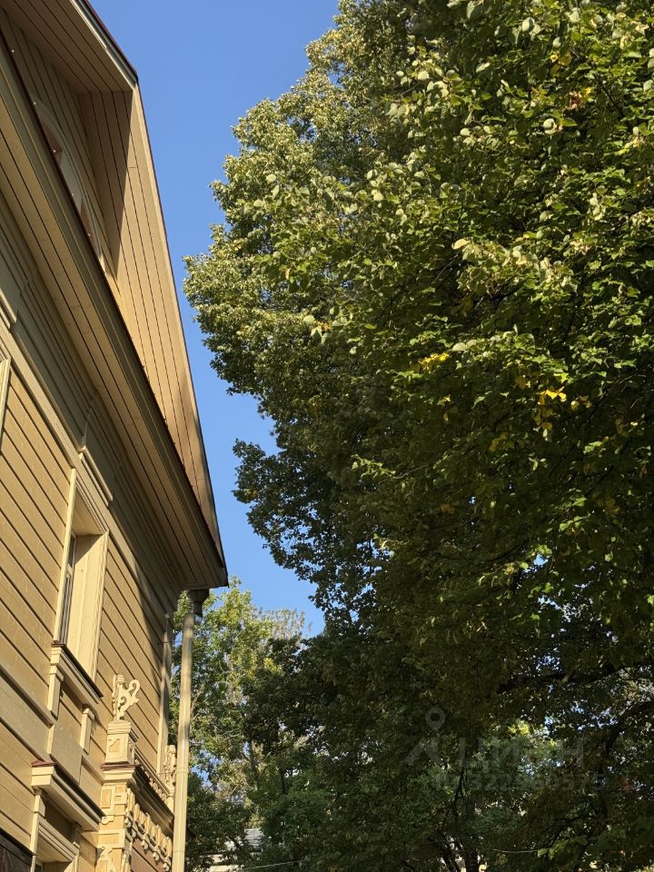 Продажа 3-комн квартиры на вторичном рынке Пушкин, Церковная улица, 7