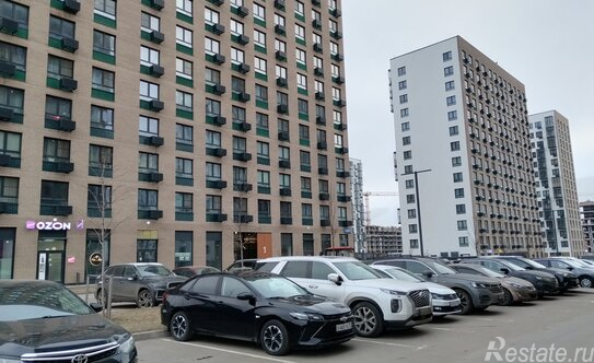 Продажа 4-комн квартиры на вторичном рынке Стожарова ул,  д. 7