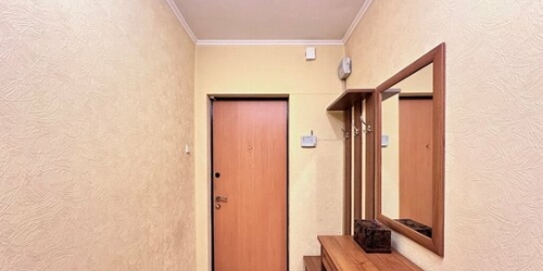 2-комн квартира Изюмская улица,  д. 26