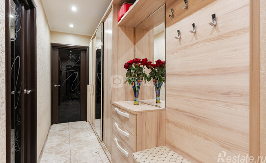 Продажа 3-комн квартиры на вторичном рынке ул Наличная,  д. 40,  к. 1