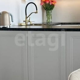 Продажа 3-комн квартиры на вторичном рынке Лисянского ул,  д. 6,  к. 1