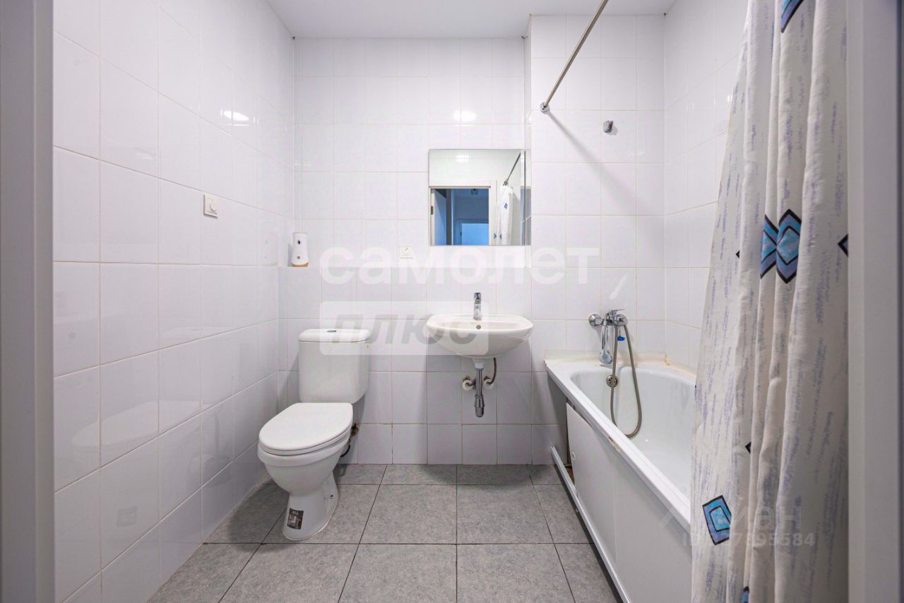 Продажа 2-комн квартиры на вторичном рынке д. Коробово, улица Авиаторов, 4
