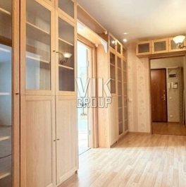 Продажа 3-комн квартиры на вторичном рынке Подольск, Тепличная улица,  д. 10