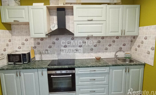 Продажа 1-комн квартиры на вторичном рынке Лобня г, Жирохова ул,  д. 2