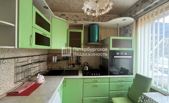 Продажа 3-комн квартиры на вторичном рынке улица Есенина,  д. 11 к1