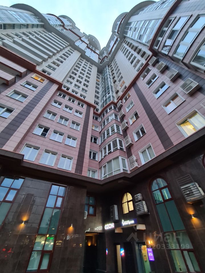 Продажа 2-комн квартиры на вторичном рынке Ленинский проспект, 103