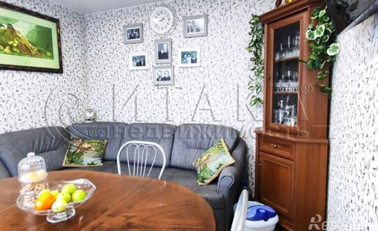 Продажа 4-комн квартиры на вторичном рынке Купчинская ул,  д. 8 к1