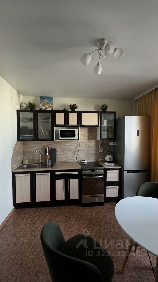 Аренда 1-комн квартиры на вторичном рынке улица Оптиков, 52к2