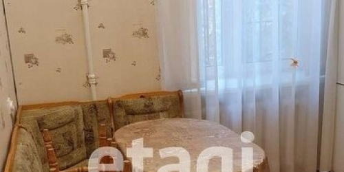 3-комн квартира Школьная улица,  д. 9