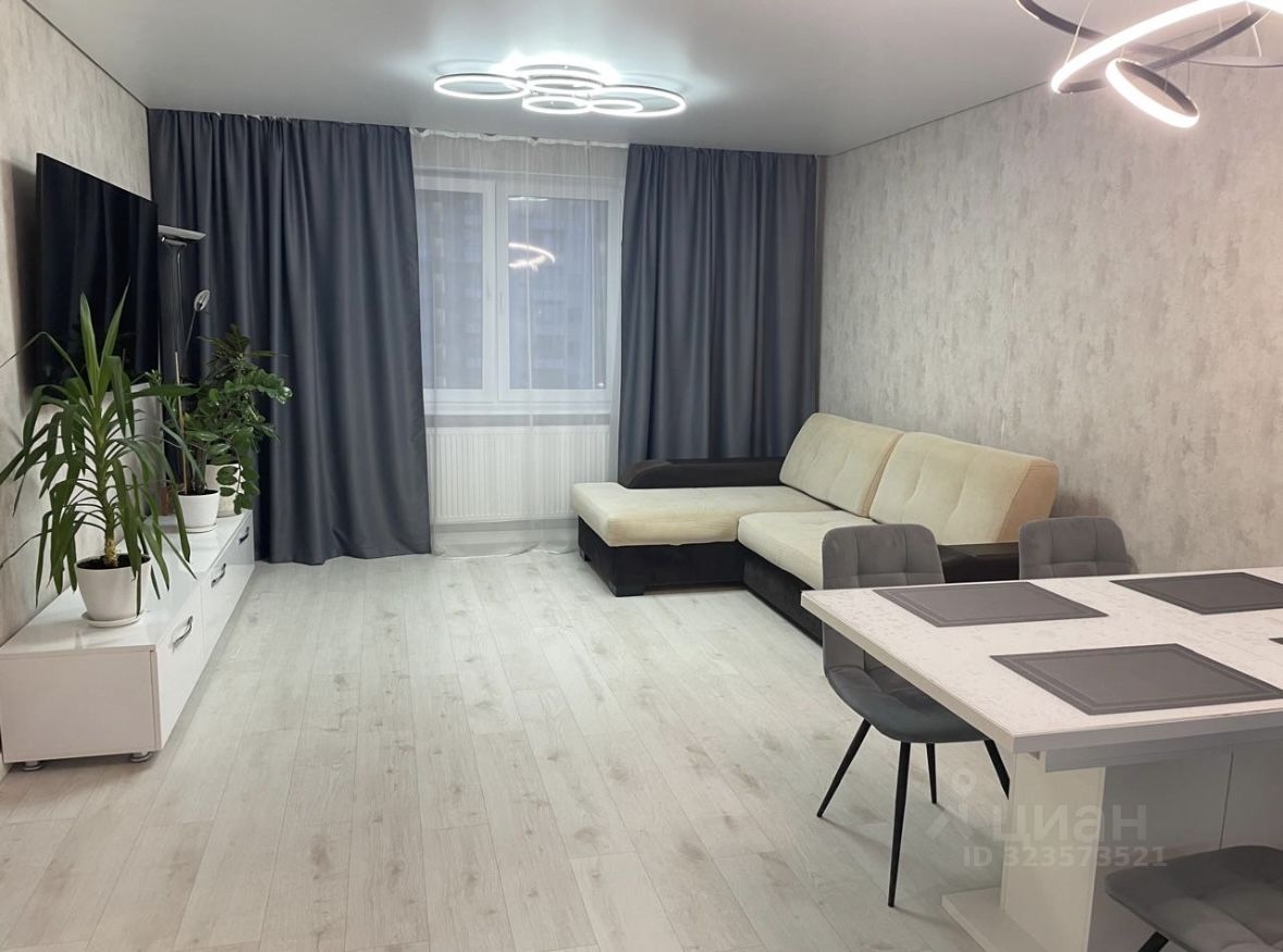 Продажа 2-комн квартиры на вторичном рынке пос. Новогорелово, бульвар Десантника Вадима Чугунова, 5