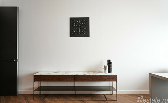 Продажа 3-комн квартиры на вторичном рынке Смольный пр-кт,  д. 17 с1