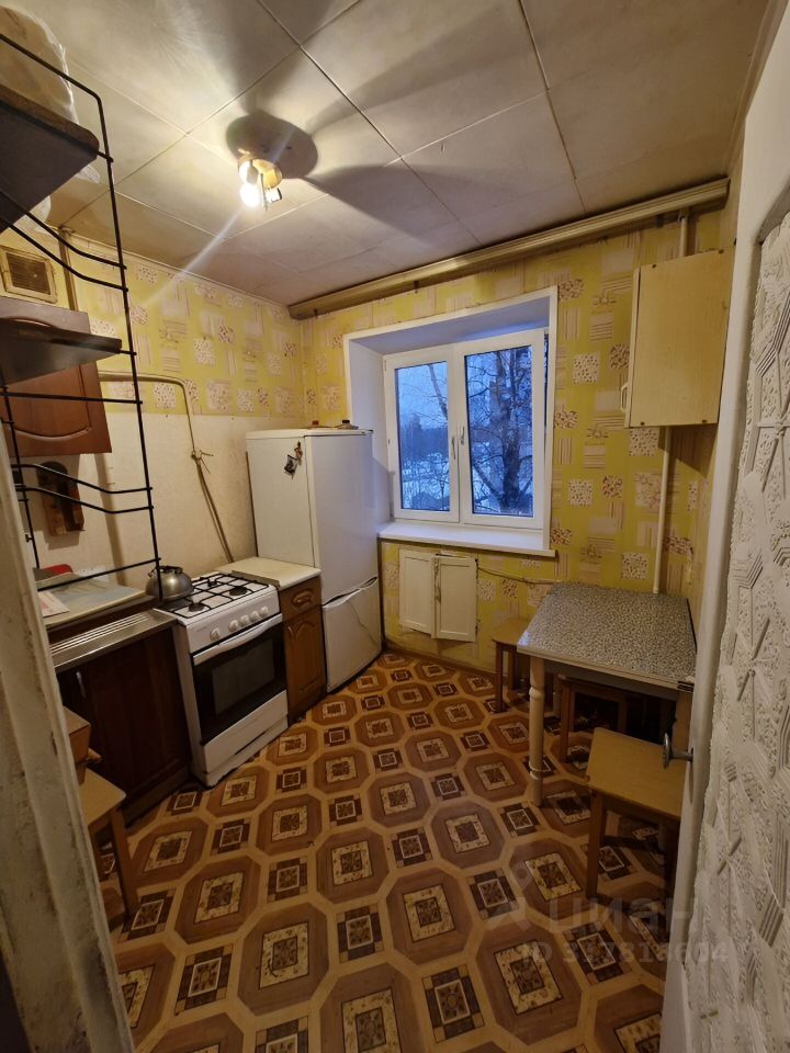 Продажа 2-комн квартиры на вторичном рынке Рошаль, улица Октябрьской Революции, 19/2