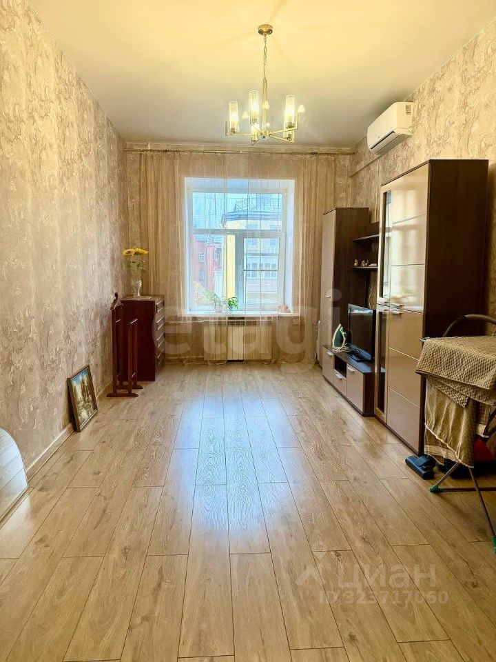 Продажа 2-комн квартиры на вторичном рынке набережная Обводного Канала, 141