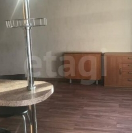 Продажа 4-комн квартиры на вторичном рынке Молодогвардейская улица,  д. 43