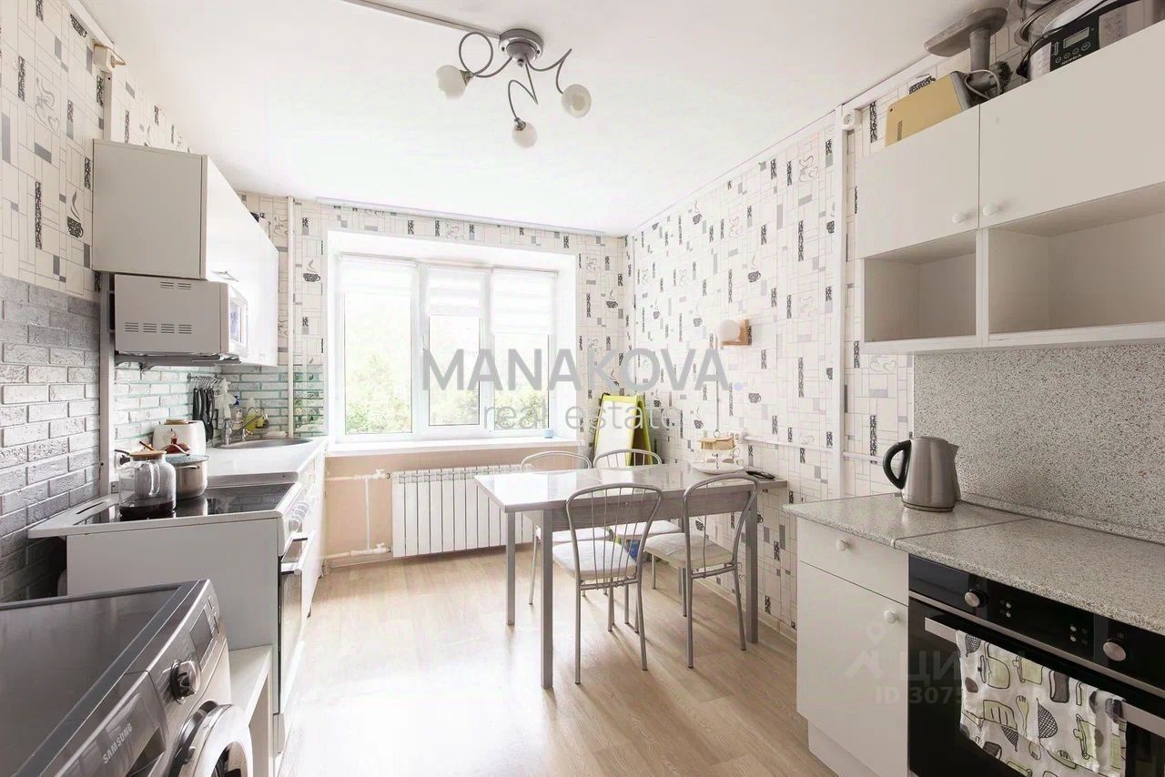 Продажа 5-комн квартиры на вторичном рынке проспект Испытателей, 16