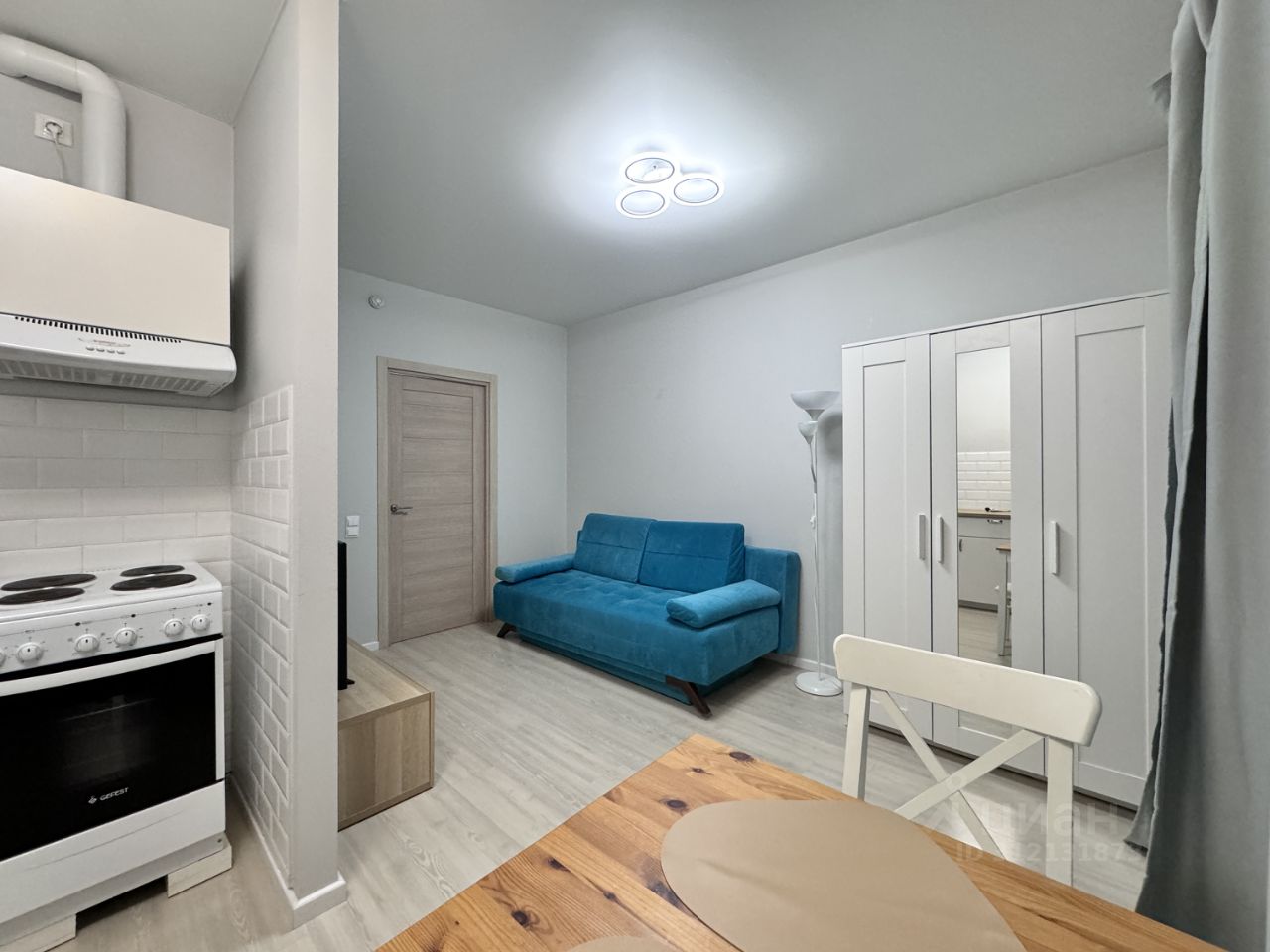 Продажа студии улица Оптиков, 34К1