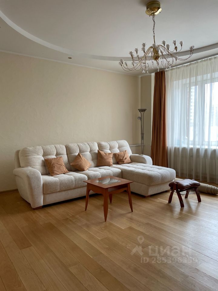 Продажа 4-комн квартиры на вторичном рынке Ленинградское шоссе, 98К6