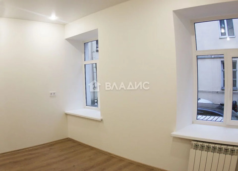 Продажа 3-комн квартиры на вторичном рынке 5-я Советская улица,  д. 21-23-25