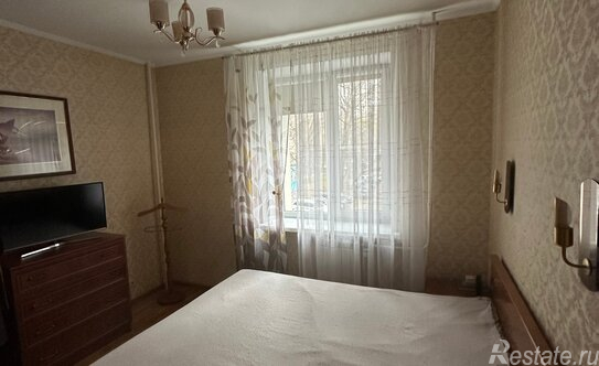 Продажа 2-комн квартиры на вторичном рынке ул Вишнёвая,  д. 10