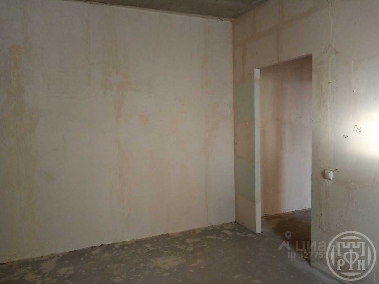 Продажа 2-комн квартиры на вторичном рынке улица Орджоникидзе, 52