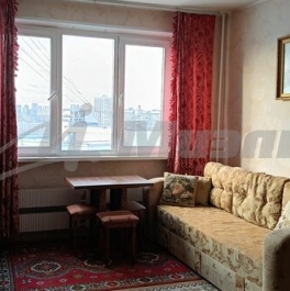 Продажа 1-комн квартиры на вторичном рынке Заповедная улица,  д. 10